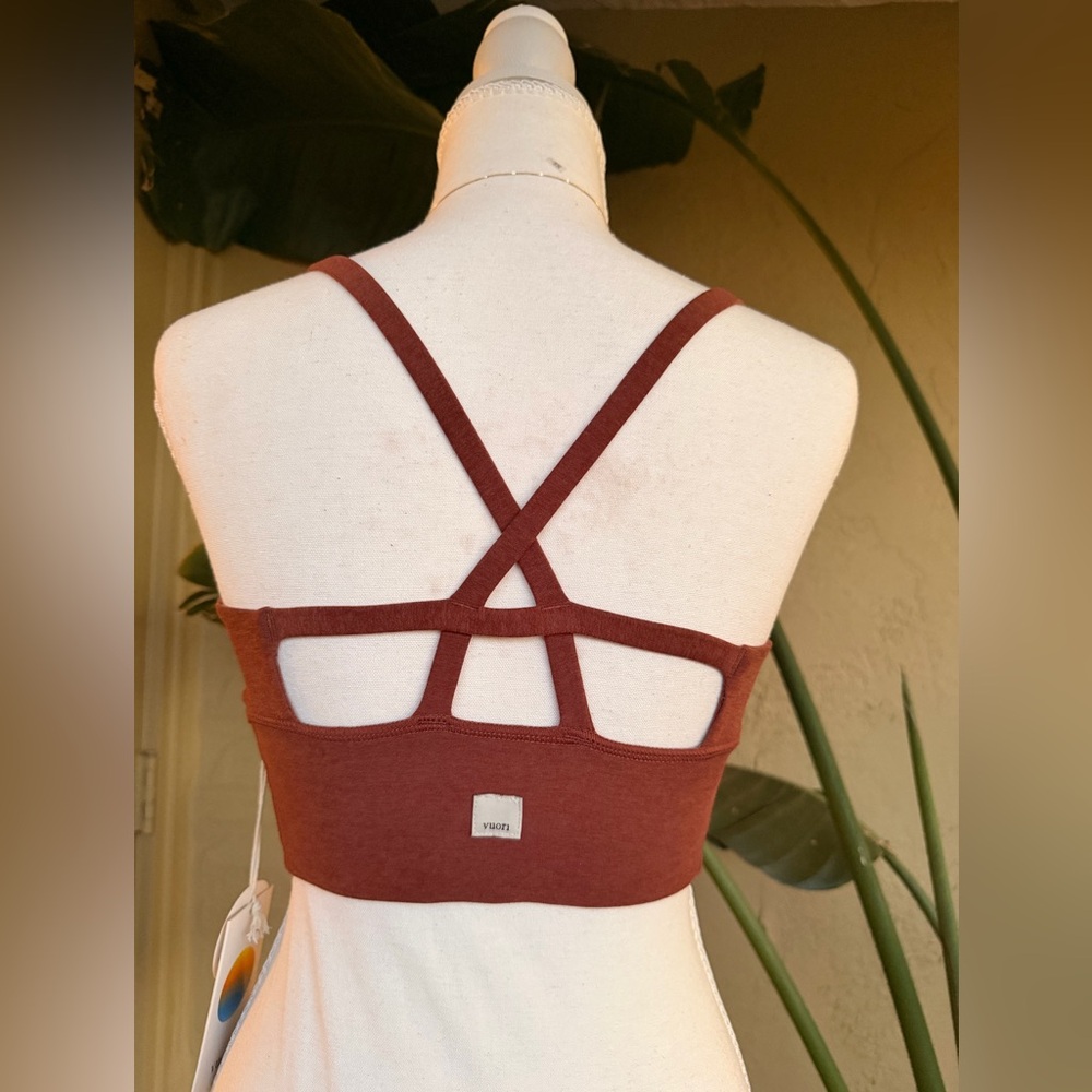 Vuori Women's Crossback Bralette in Rust